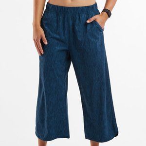 Title Nine Slaycation 2.0 Cropped Pants - Flatlands~Blue~L~Perfect